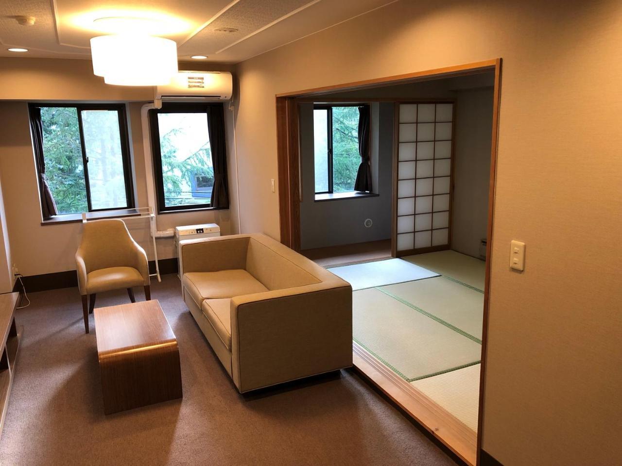 ホテル縁の杜 山中湖 Yamanakako Exteriör bild